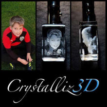 Load image into Gallery viewer, Light Up Crystal Keyring